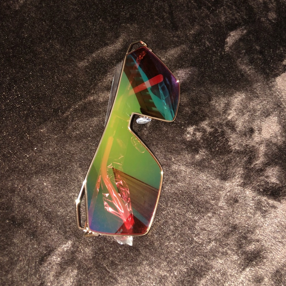 NEW Fashion Nova Rainbow/Pink Sunglasses